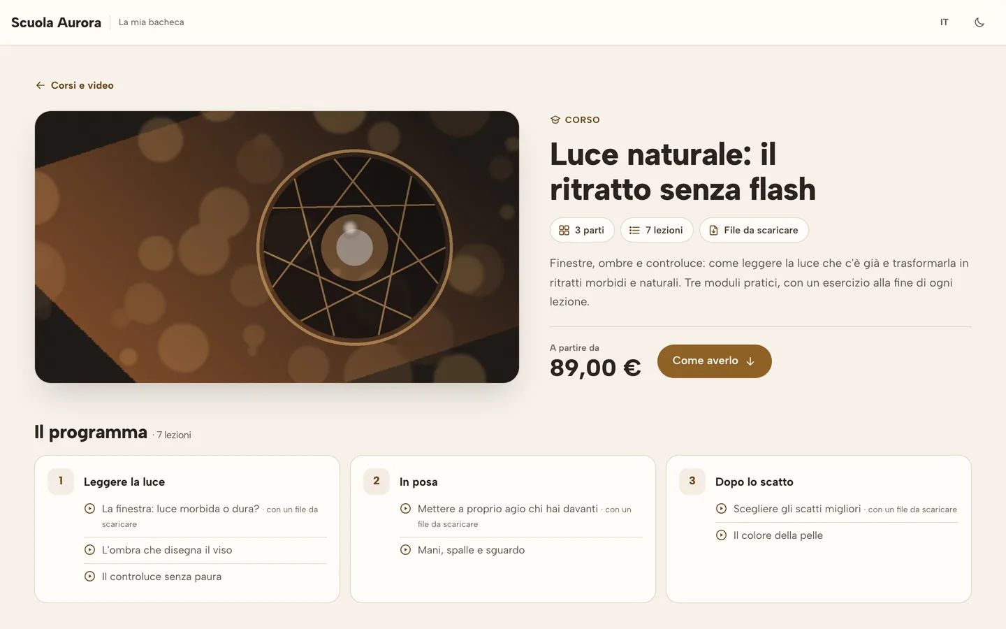 La pagina di un corso: la copertina, tre parti e sette lezioni, i file da scaricare, il prezzo e il programma lezione per lezione